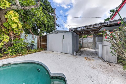 House in Oakland Park, Florida 3 bedrooms, 112.23 sq.m. № 2008509 - photo 26