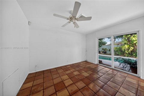 House in Oakland Park, Florida 3 bedrooms, 112.23 sq.m. № 2008509 - photo 10