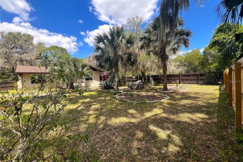 House in Crystal River, Florida 3 bedrooms, 151.43 sq.m. № 2214206 - photo 17