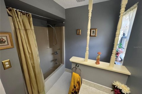 House in Crystal River, Florida 3 bedrooms, 151.43 sq.m. № 2214206 - photo 12