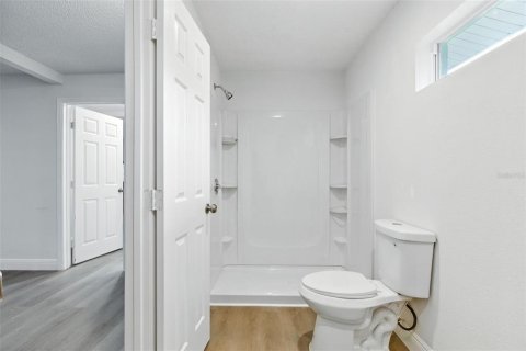 Casa en venta en Wildwood, Florida, 4 dormitorios, 159.7 m2 № 1819311 - foto 12