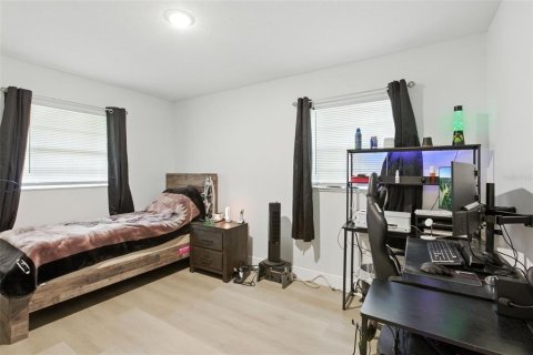 Casa en venta en Wildwood, Florida, 4 dormitorios, 159.7 m2 № 1819311 - foto 21
