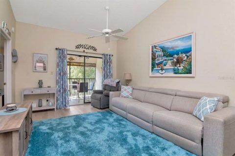 Condominio en Largo, Florida, 2 dormitorios № 2118082