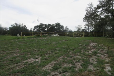 House in Silver Springs Shores, Florida 3 bedrooms, 107.67 sq.m. № 1905650 - photo 10