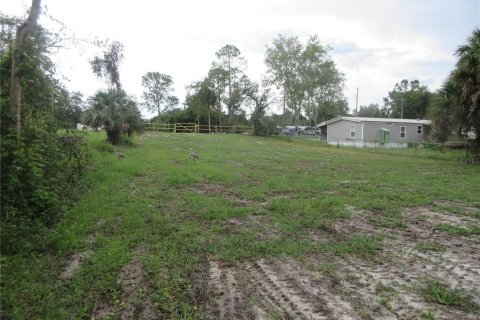 House in Silver Springs Shores, Florida 3 bedrooms, 107.67 sq.m. № 1905650 - photo 12