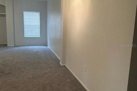 Condo in Lake Mary, Florida, 3 bedrooms  № 1737103 - photo 12