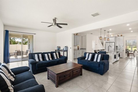 House in Minneola, Florida 5 bedrooms, 298.4 sq.m. № 2111587 - photo 10