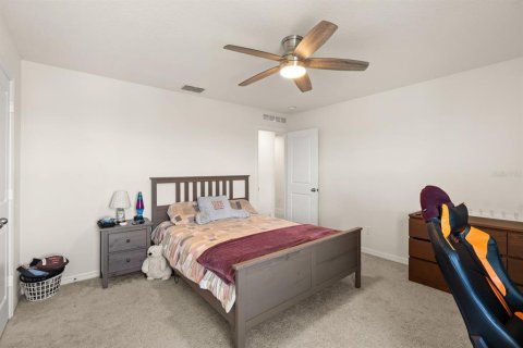 House in Minneola, Florida 5 bedrooms, 298.4 sq.m. № 2111587 - photo 26
