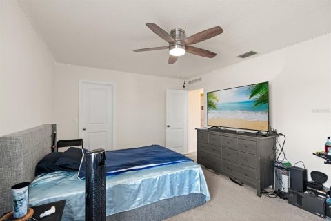 House in Minneola, Florida 5 bedrooms, 298.4 sq.m. № 2111587 - photo 18