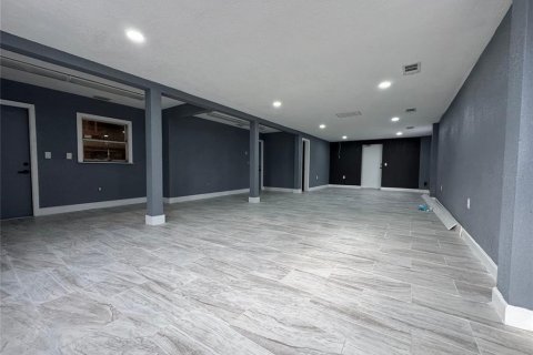 Propiedad comercial en alquiler en Englewood, Florida, 222.97 m2 № 1908331 - foto 4