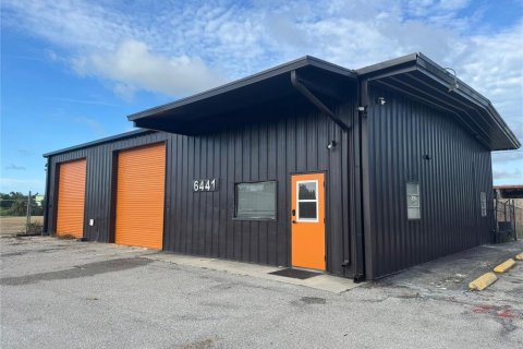 Propiedad comercial en alquiler en Englewood, Florida, 222.97 m2 № 1908331 - foto 2