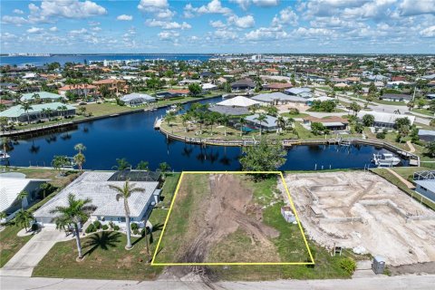 Land in Punta Gorda, Florida № 1917101 - photo 1