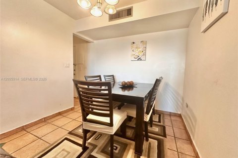 Condo in Miami Beach, Florida, 1 bedroom  № 2069599 - photo 7