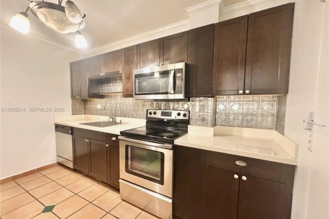 Condo in Miami Beach, Florida, 1 bedroom  № 2069599 - photo 10