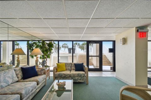 Condominio en venta en Treasure Island, Florida, 2 dormitorios, 117.99 m2 № 1774083 - foto 29