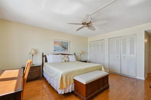 Condominio en venta en Treasure Island, Florida, 2 dormitorios, 117.99 m2 № 1774083 - foto 6