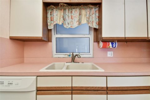 Condominio en venta en Treasure Island, Florida, 2 dormitorios, 117.99 m2 № 1774083 - foto 12