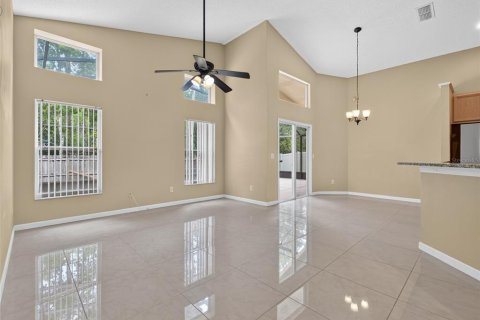Villa ou maison à vendre à Orlando, Floride: 4 chambres, 215.07 m2 № 2411631 - photo 10