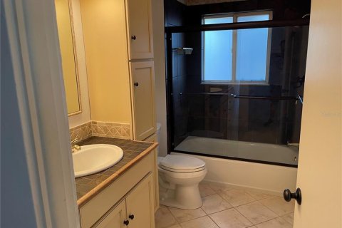 House in Sarasota, Florida 3 bedrooms, 180.23 sq.m. № 1687056 - photo 9