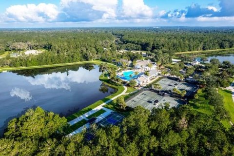 House in Brooksville, Florida 4 bedrooms, 312.89 sq.m. № 2094912 - photo 8