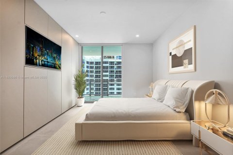 Condo in Hollywood, Florida, 2 bedrooms  № 1938063 - photo 10