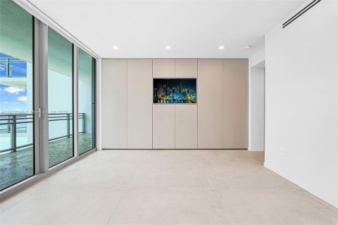 Condo in Hollywood, Florida, 2 bedrooms  № 1938063 - photo 24