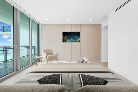 Condo in Hollywood, Florida, 2 bedrooms  № 1938063 - photo 9