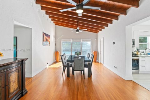 Propiedad comercial en venta en Dania Beach, Florida № 1961159 - foto 8