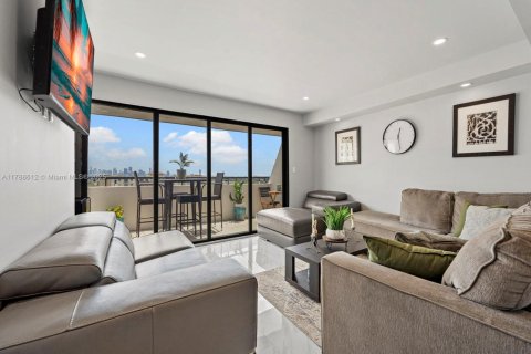 Condo in Coral Gables, Florida, 2 bedrooms  № 1737485 - photo 10