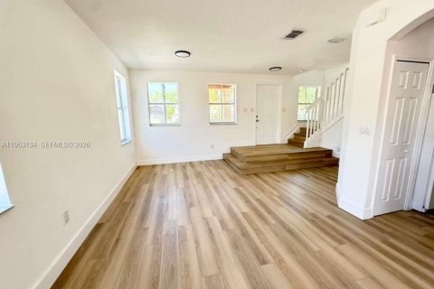 Adosado en venta en Homestead, Florida, 4 dormitorios, 154.31 m2 № 2009060 - foto 8