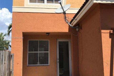 Adosado en venta en Homestead, Florida, 4 dormitorios, 154.31 m2 № 2009060 - foto 15