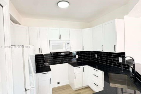 Adosado en venta en Homestead, Florida, 4 dormitorios, 154.31 m2 № 2009060 - foto 7