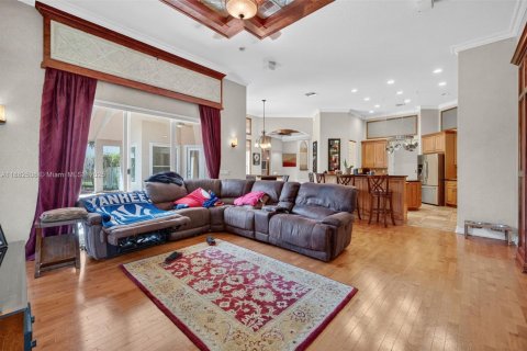 House in Davie, Florida 5 bedrooms, 368.26 sq.m. № 1929602 - photo 26