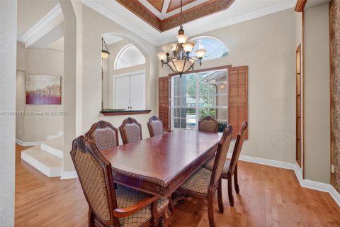 House in Davie, Florida 5 bedrooms, 368.26 sq.m. № 1929602 - photo 12