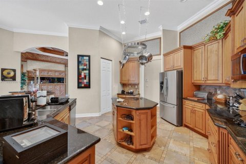 House in Davie, Florida 5 bedrooms, 368.26 sq.m. № 1929602 - photo 23