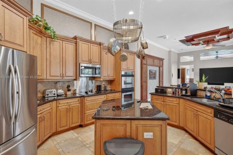 House in Davie, Florida 5 bedrooms, 368.26 sq.m. № 1929602 - photo 19