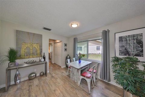 Condominio en venta en Sun City Center, Florida, 1 dormitorio, 76.18 m2 № 1573852 - foto 9