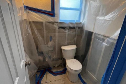 House in West Palm Beach, Florida 4 rooms, 165.18 sq.m. № 2387250 - photo 25