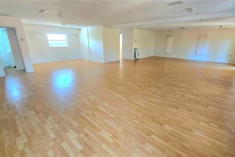 Commercial property in Venice, Florida 120.77 sq.m. № 2214876 - photo 6