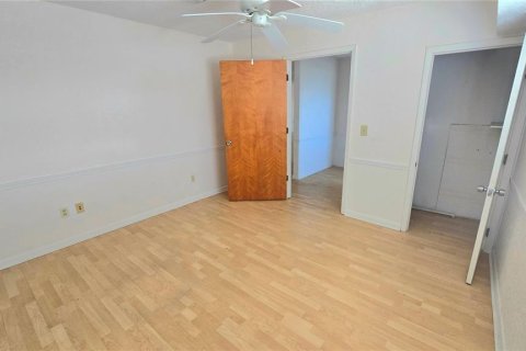 Commercial property in Venice, Florida 120.77 sq.m. № 2214876 - photo 15