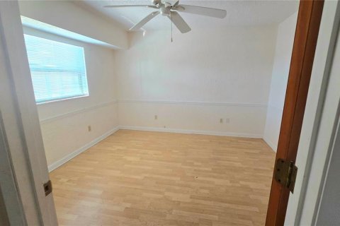 Commercial property in Venice, Florida 120.77 sq.m. № 2214876 - photo 13