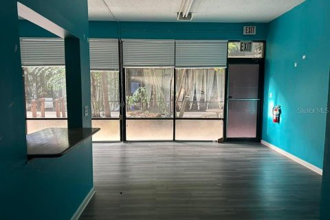 Immobilier commercial à Port Charlotte, Floride 604.98 m2 № 2109185