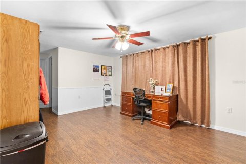 House in New Port Richey, Florida 2 bedrooms, 104.52 sq.m. № 1414262 - photo 14