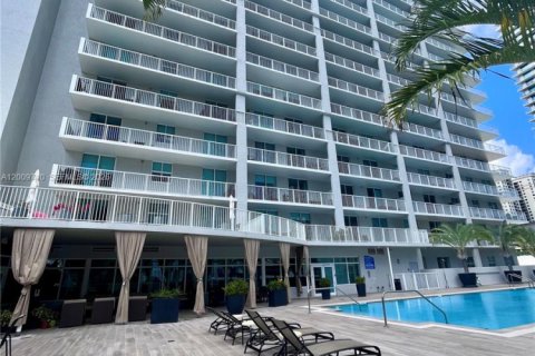 Condo à Miami, Floride, 2 chambres  № 2089995