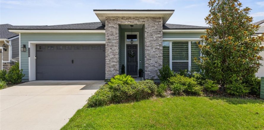 House in Gainesville, Florida 4 bedrooms, 210.98 sq.m. № 1795177