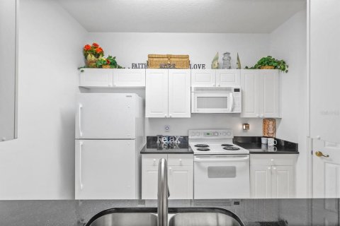 Copropriété à louer à Kissimmee, Floride: 3 chambres, 130.25 m2 № 2109227 - photo 7