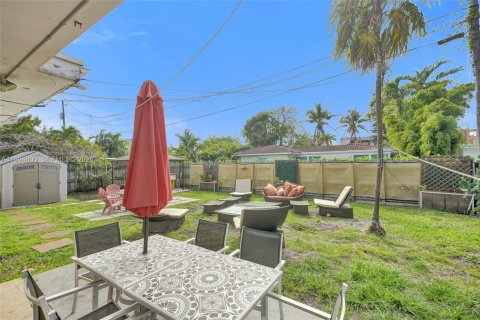 Casa en venta en North Bay Village, Florida, 4 dormitorios, 146.23 m2 № 2056431 - foto 2