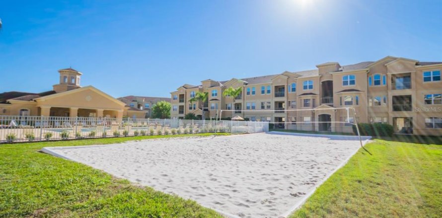 Condo à Davenport, Floride, 4 chambres  № 2224998
