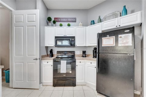 Copropriété à vendre à Davenport, Floride: 4 chambres, 156.82 m2 № 2224998 - photo 8