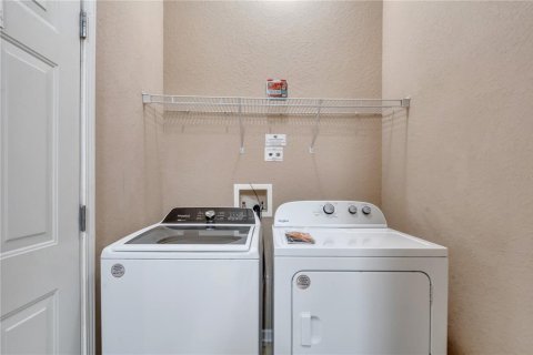 Copropriété à vendre à Davenport, Floride: 4 chambres, 156.82 m2 № 2224998 - photo 12